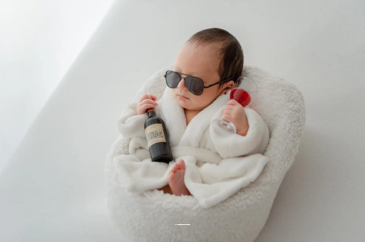 韶关宝宝几个月翻身才正常